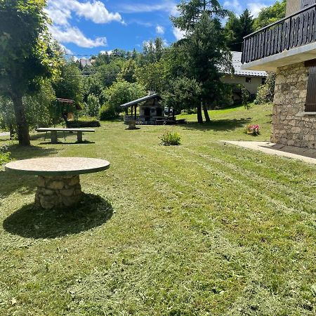 Spécial randonneurs, tranquillité assurée Apartamento Jarrier Exterior foto
