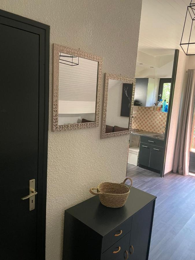 Spécial randonneurs, tranquillité assurée Apartamento Jarrier Exterior foto